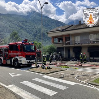 A fuoco il negozio di abbigliamento 'Au Bon Marché' di Pont-St-Martin