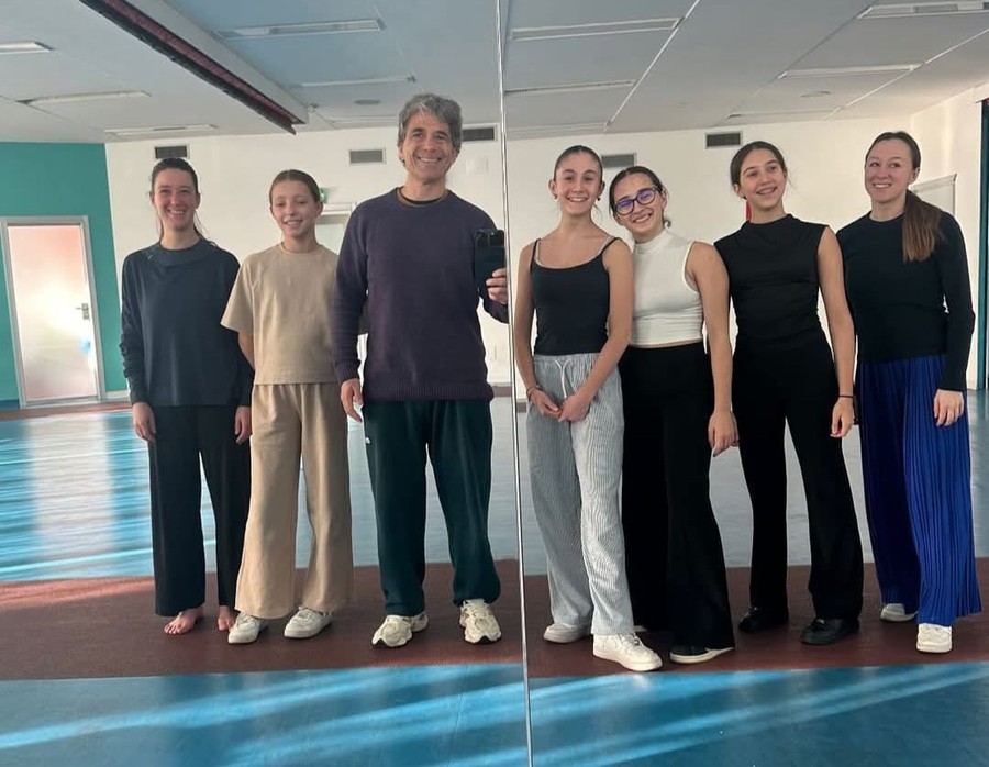 Da sn Veronica Corradini, Lucrezia Zampa, Andrea Cagnetti, Sofia Maria Barmasse, Aurora Capano, Lucia Piatti, Alice Susanna Da sn Veronica Corradini, Lucrezia Zampa, Andrea Cagnetti, Sofia Maria Barmasse, Aurora Capano, Lucia Piatti, Alice Susanna