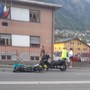 Aosta, auto fa inversione vietata in Statale 26, motociclista finisce in ospedale; caccia al trasgressore Aosta, auto fa inversione vietata in Statale 26, motociclista finisce in ospedale; caccia al trasgressore