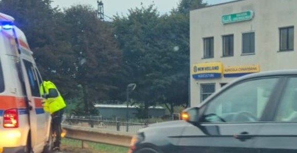 Tre auto coinvolte in un tamponamento sulla statale 26 a Quart, traffico rallentato Tre auto coinvolte in un tamponamento sulla statale 26 a Quart, traffico rallentato