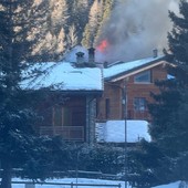 La Thuile, evacuato il condominio Le Col de Neige per un incendio al tetto