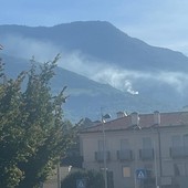 Incendio boschivo a Morgonaz di Quart