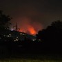 Notte di lotta contro le fiamme, nuovi rinforzi in arrivo