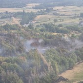 Incendio a Verrayes e Saint-Denis: lo spegnimento continuerà nella notte