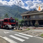 A fuoco il negozio di abbigliamento 'Au Bon Marché' di Pont-St-Martin