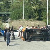 Scontro tra auto sulla statale 26 all'Amérique di Quart, tre feriti