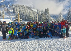 Foto di gruppo per gli atleti a Les Houches Foto di gruppo per gli atleti a Les Houches