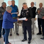 Dai carabinieri diploma di 'alfabetizzazione digitale' per gli anziani di St-Pierre
