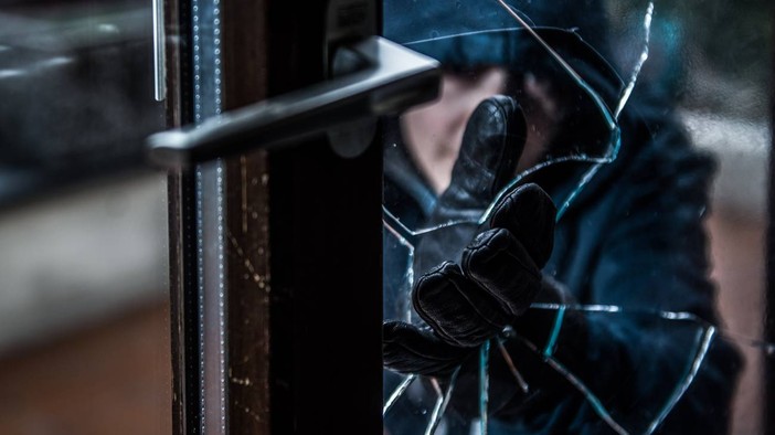 Forze dell’ordine in campo contro i furti: 'no alle ronde, chiamate sempre il 112' Forze dell’ordine in campo contro i furti: 'no alle ronde, chiamate sempre il 112'