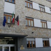Impianto di riscaldamento rotto, studenti del 'Manzetti' ancora in Dad