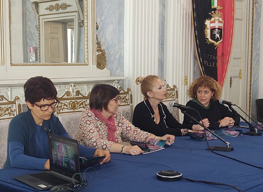 Un momento della presentazione di 'Miroir'