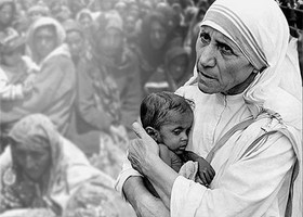 Maria Teresa di Calcutta, un faro di speranza e carità nel mondo - video incluso