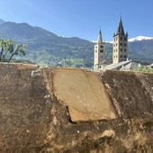 La copia della 'pietra dell'immunità' non c'è più (photo credit Mauro Caniggia Nicolotti)