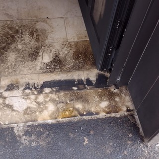 Molotov contro un condominio al quartiere Cogne, 21enne patteggia due anni