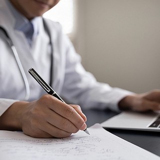 &quot;Per il medico era 'solo una botta', ma avevo tre fratture al bacino”