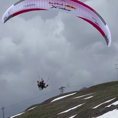 Gli atleti della 11esima Red Bull X-Alps hanno solcato i cieli della Valle