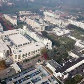 Elicottero medicalizzato da Aosta per il trasferimento di una ragazza ustionata a Crans-Montana Elicottero medicalizzato da Aosta per il trasferimento di una ragazza ustionata a Crans-Montana