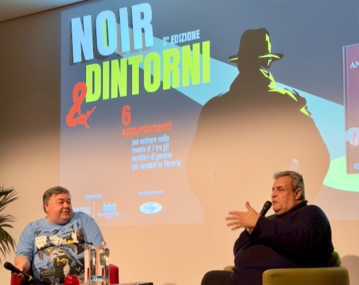 Luca Crovi e Andrea Cerone sul palco del G.H. Billia