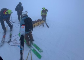 In salvo scialpinista caduto mentre scendeva lungo la Becca di Nana in Val d'Ayas In salvo scialpinista caduto mentre scendeva lungo la Becca di Nana in Val d'Ayas