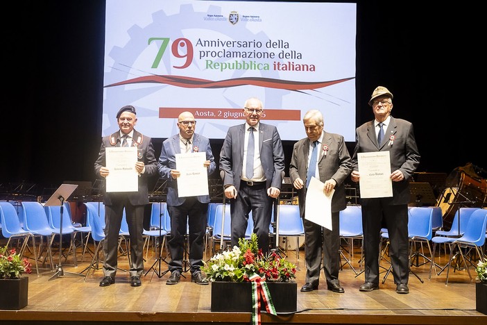 Consegnate dal Presidente Testolin cinque onorificenze dell’Ordine al Merito della Repubblica