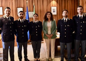 Cinque nuovi funzionari tra Questura di Aosta e Polizia di frontiera Cinque nuovi funzionari tra Questura di Aosta e Polizia di frontiera