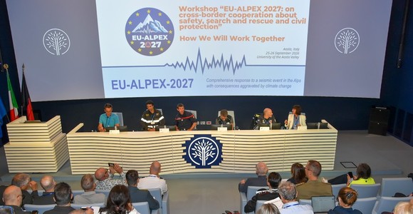 Regole comuni per i soccorsi sul Monte Bianco; Italia, Francia e Svizzera preparano una Carta d’intenti Regole comuni per i soccorsi sul Monte Bianco; Italia, Francia e Svizzera preparano una Carta d’intenti