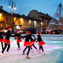 Aosta, in piazza Narbonne la pista di pattinaggio natalizia Aosta, in piazza Narbonne la pista di pattinaggio natalizia