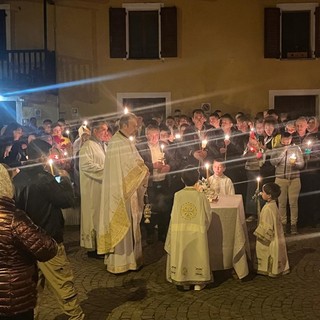 La cerimonia sul sagrato della chiesa (cliccare sull'immagine per avviare la minigallery)