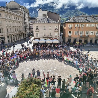 Aosta, presidio pro Palestina in piazza Chanoux
