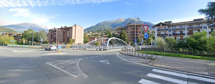 Aosta, da lunedì 5 maggio viabilità modificata al ponte nuovo sul torrente Buthier