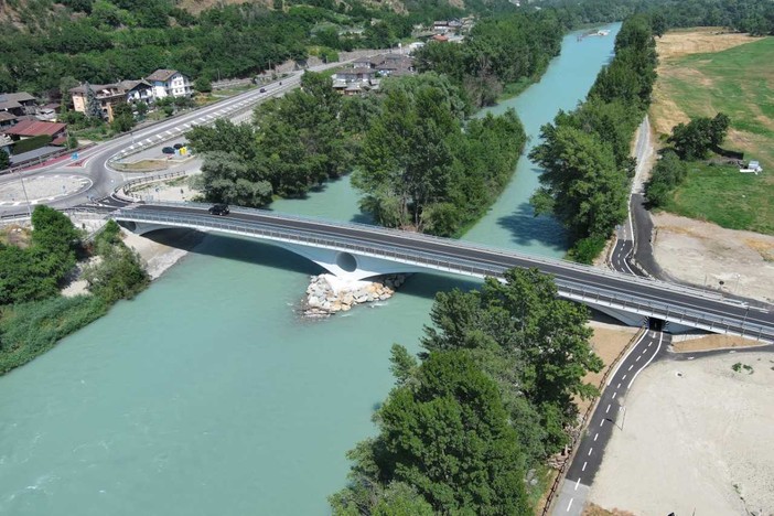 Inaugurato il ponte che collega Quart e Brissogne
