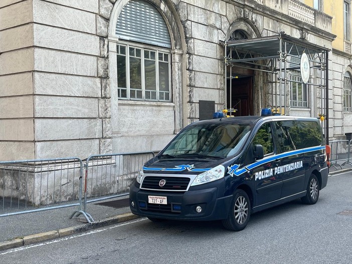 Carcere di Brissogne; l’Osapp replica a Fratelli d'Italia, 'arrivano 32 agenti ma ne vanno via 29' Carcere di Brissogne; l’Osapp replica a Fratelli d'Italia, 'arrivano 32 agenti ma ne vanno via 29'