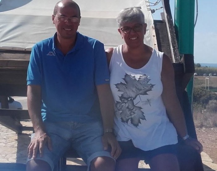 Patrizia Isdraele Romano insieme al marito Gianvito Pitta durante una recente vacanza nel Salento Patrizia Isdraele Romano insieme al marito Gianvito Pitta durante una recente vacanza nel Salento