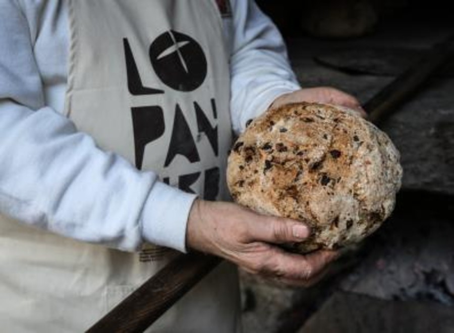 Lo Pan Ner torna a La Salle; forni accesi, mercatino e pane in piazza Lo Pan Ner torna a La Salle; forni accesi, mercatino e pane in piazza