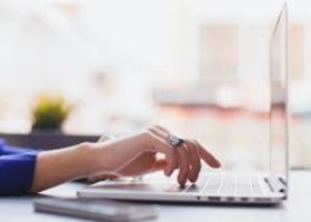 Concorsi pubblici, Pec obbligatoria anche in Valle