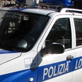 Courmayeur, rifiuti accanto ai cassonetti; multa da mille euro a un ristoratore