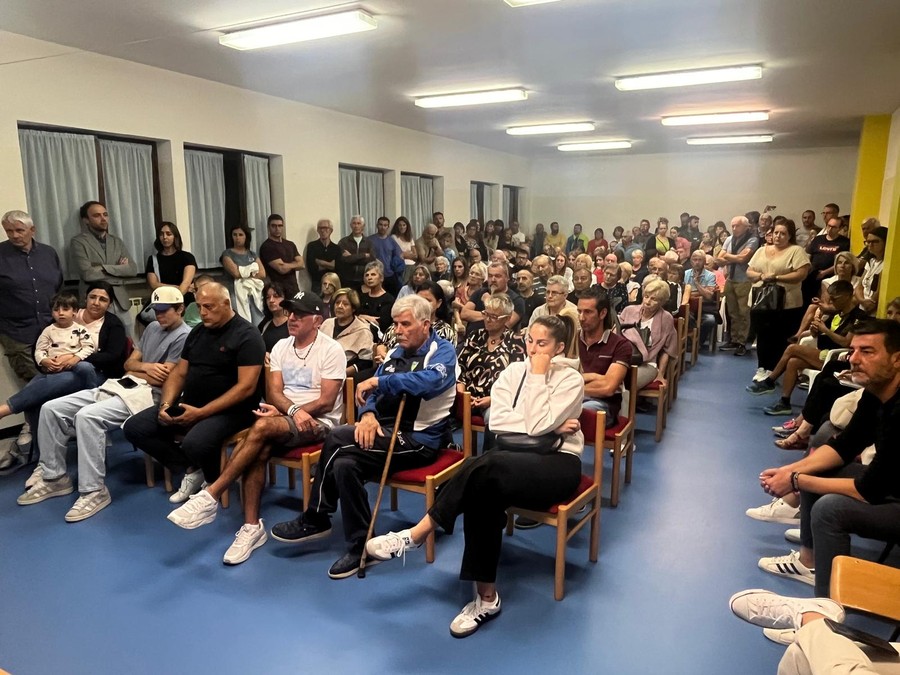 La popolazione ha partecipato attivamente all'incontro con le Forze dell'ordine