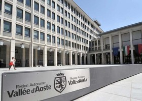 Consiglio Valle su Bilancio, bocciati 41 ordini del giorno Consiglio Valle su Bilancio, bocciati 41 ordini del giorno