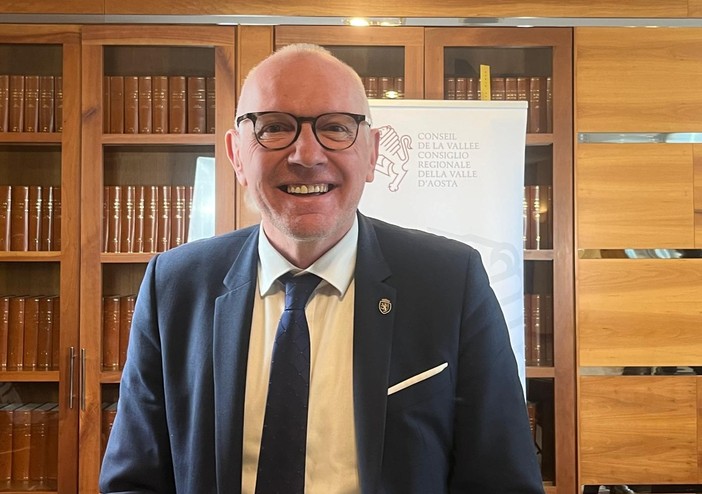 Renzo Testolin lo scorso marzo nella sala preconsiliare del Palazzo regionale