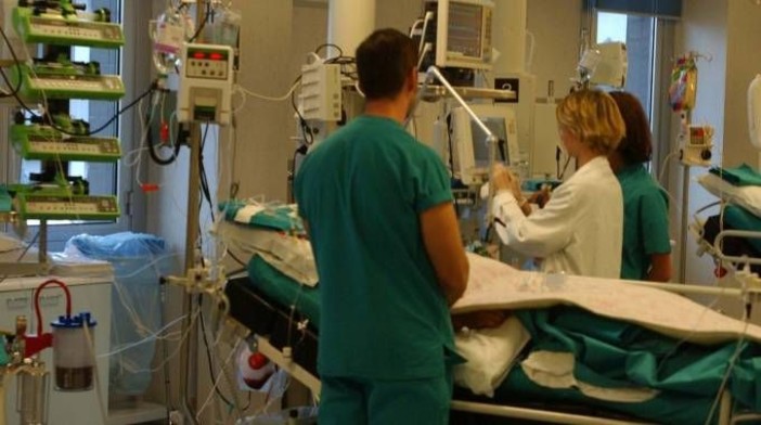 Donare, fino oltre la fine; il 'grazie' di una famiglia alla Rianimazione del 'Parini' Donare, fino oltre la fine; il 'grazie' di una famiglia alla Rianimazione del 'Parini'