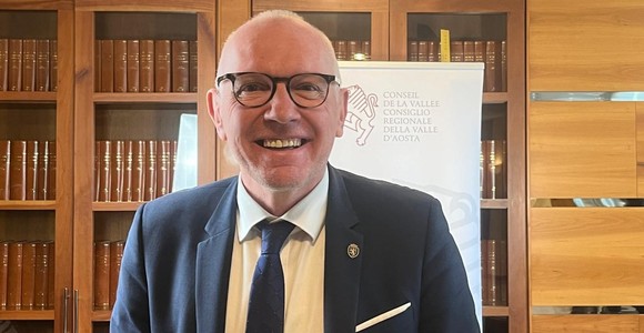 Renzo Testolin lo scorso marzo nella sala preconsiliare del Palazzo regionale