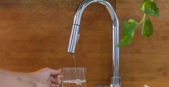 Cittadinanzattiva, 'acqua sempre più cara, stangata anche in Valle d’Aosta'