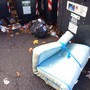 Aosta, abbandono selvaggio di rifiuti in viale Europa; attacco al decoro e al buon senso Aosta, abbandono selvaggio di rifiuti in viale Europa; attacco al decoro e al buon senso