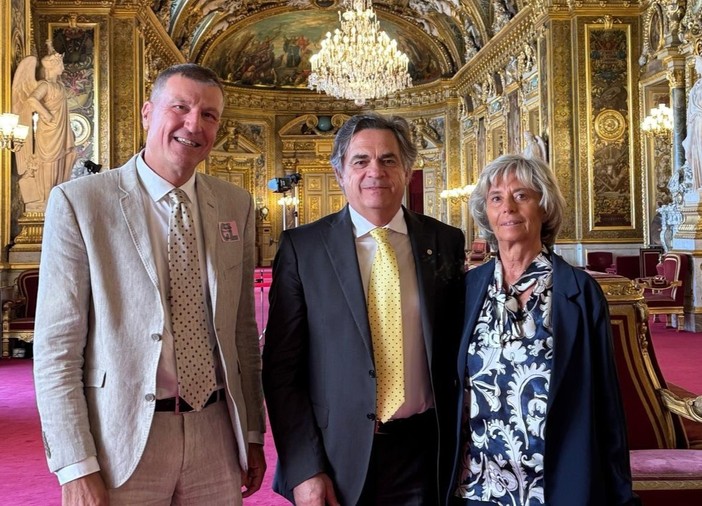 Da sn Agostino Pesce, direttore della Camera di Commercio Italiana della Costa Azzurra; Roberto Rota, sindaco di Courmayeur e Patrizia Dalmasso presidente Camera di Commercio Italiana della Costa Azzurra