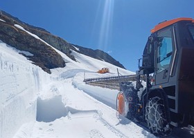 Al via lo sgombero neve al colle del Gran San Bernardo