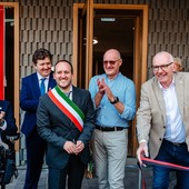 Donnas, inaugurata la nuova Scuola di Vert Donnas, inaugurata la nuova Scuola di Vert