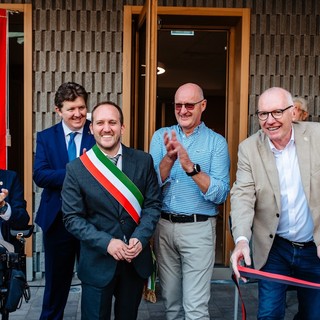 Donnas, inaugurata la nuova Scuola di Vert