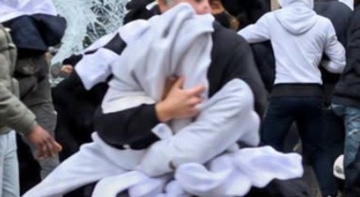 I ragazzi dei saccheggi, figli non riconosciuti della società che la piazza contesta I ragazzi dei saccheggi, figli non riconosciuti della società che la piazza contesta