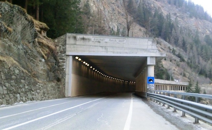 La galleria Sisoret lungo la regionale 47