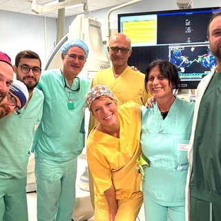 Il dottor Scacciatella con la sua équipe